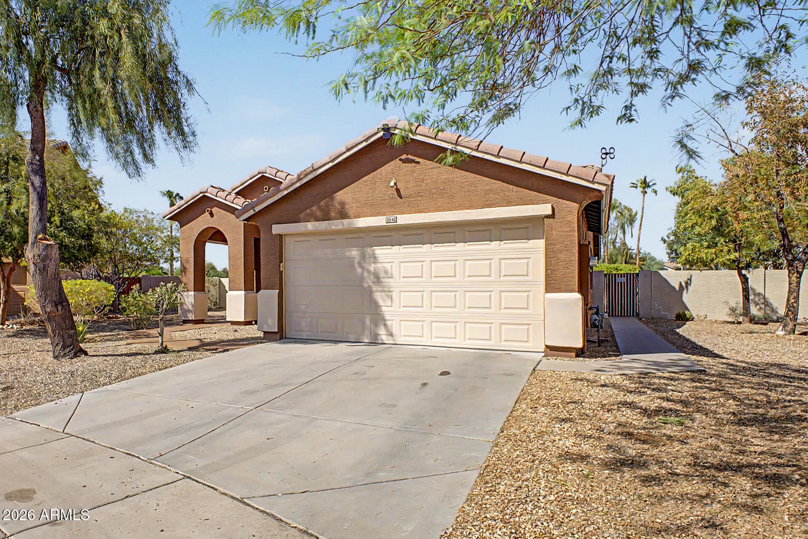 15142 W Smokey Drive, Surprise, AZ 85374 — photo 11 of 43