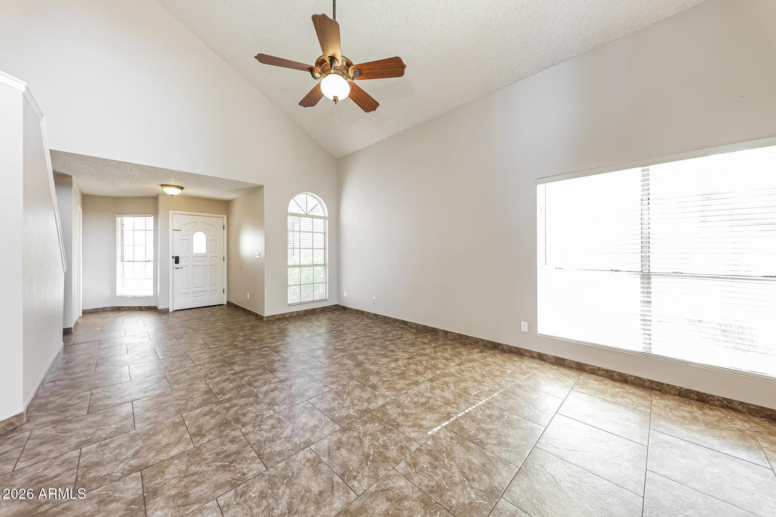 525 E Taro Lane, Phoenix, AZ 85024 — photo 5 of 22