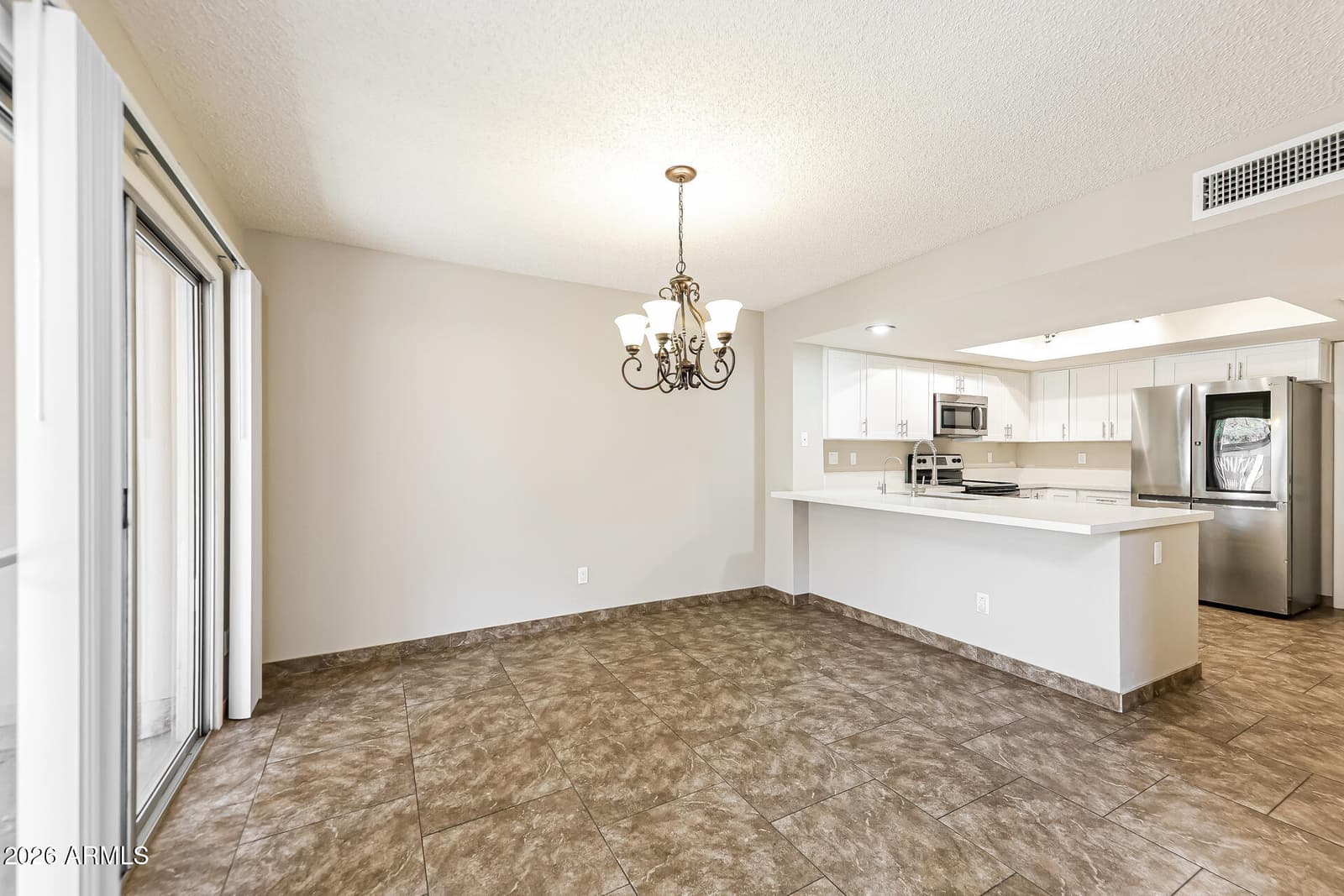 525 E Taro Lane, Phoenix, AZ 85024 — photo 6 of 22