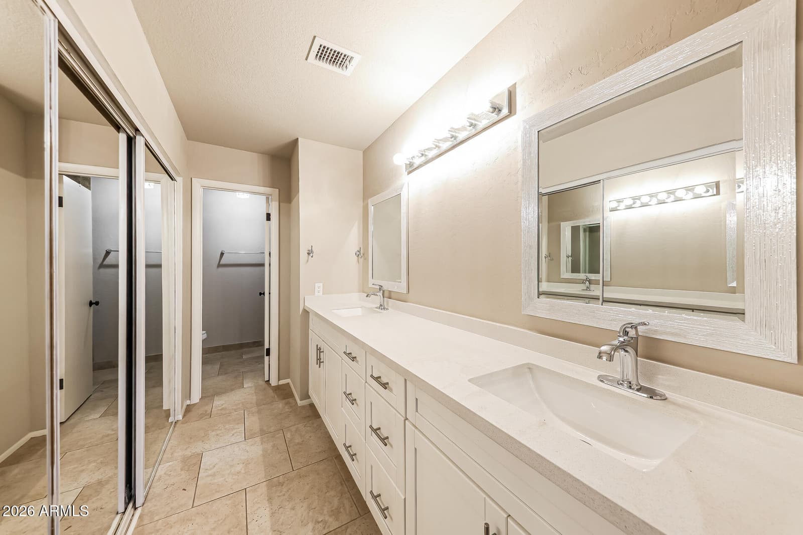 525 E Taro Lane, Phoenix, AZ 85024 — photo 12 of 22