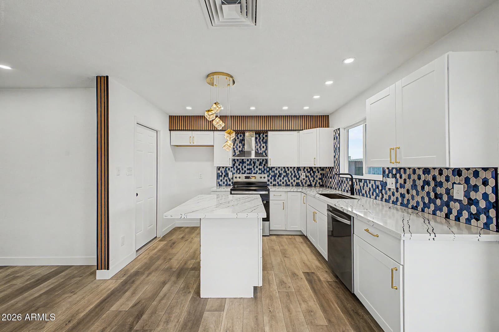 3226 W Libby Street, Phoenix, AZ 85053 — photo 13 of 35