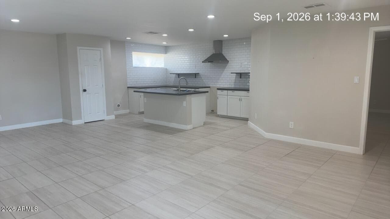 1001 N Burk Street, Gilbert, AZ 85234 — photo 4 of 5