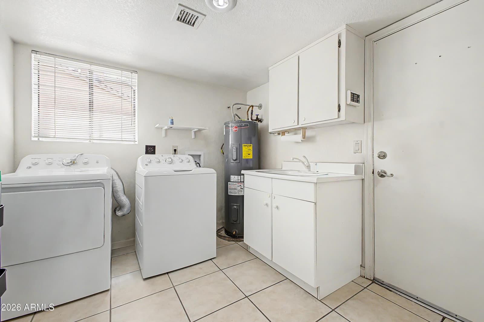 2031 W Madero Avenue, Mesa, AZ 85202 — photo 30 of 52
