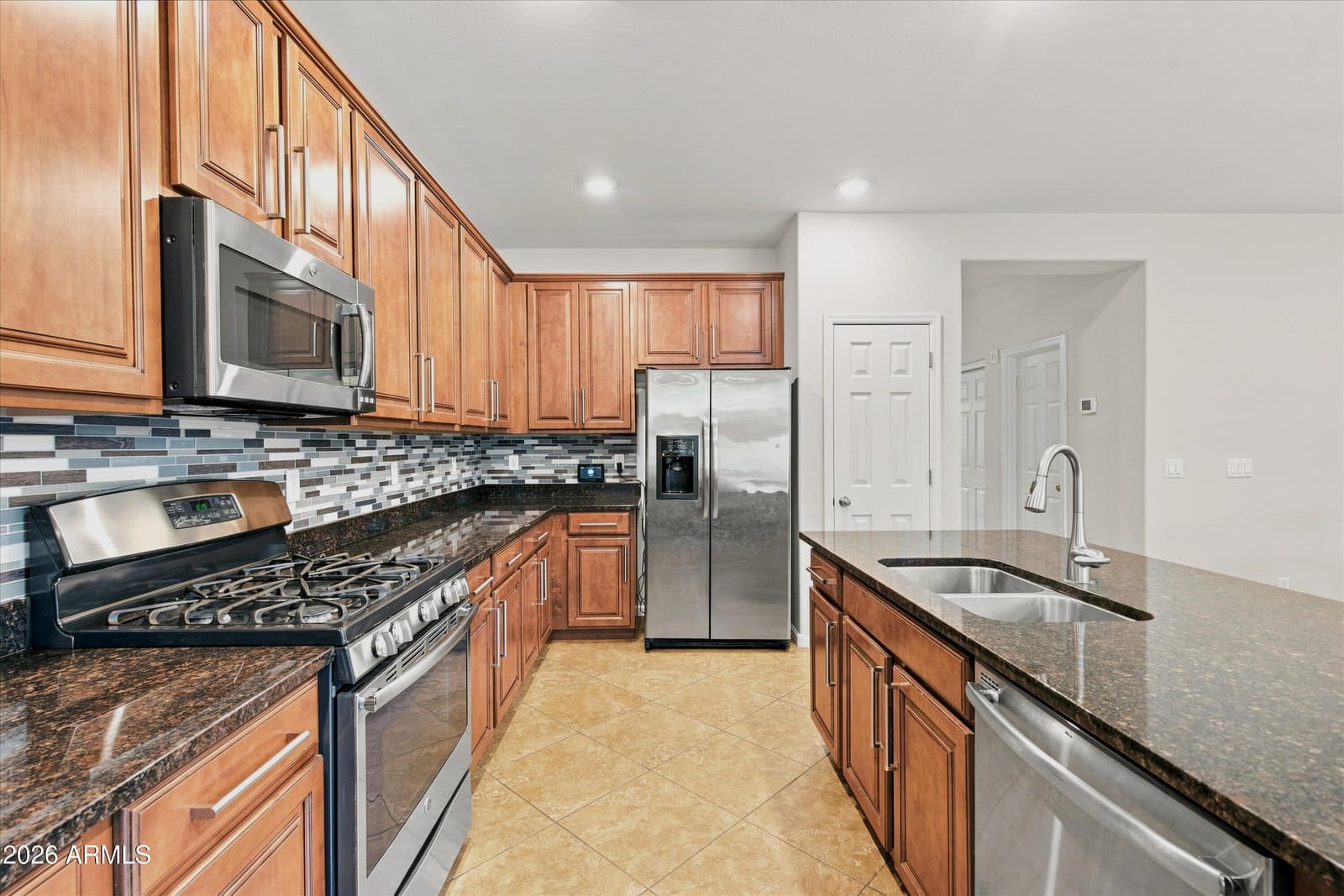 3501 E Apricot Lane, Gilbert, AZ 85298 — photo 8 of 40
