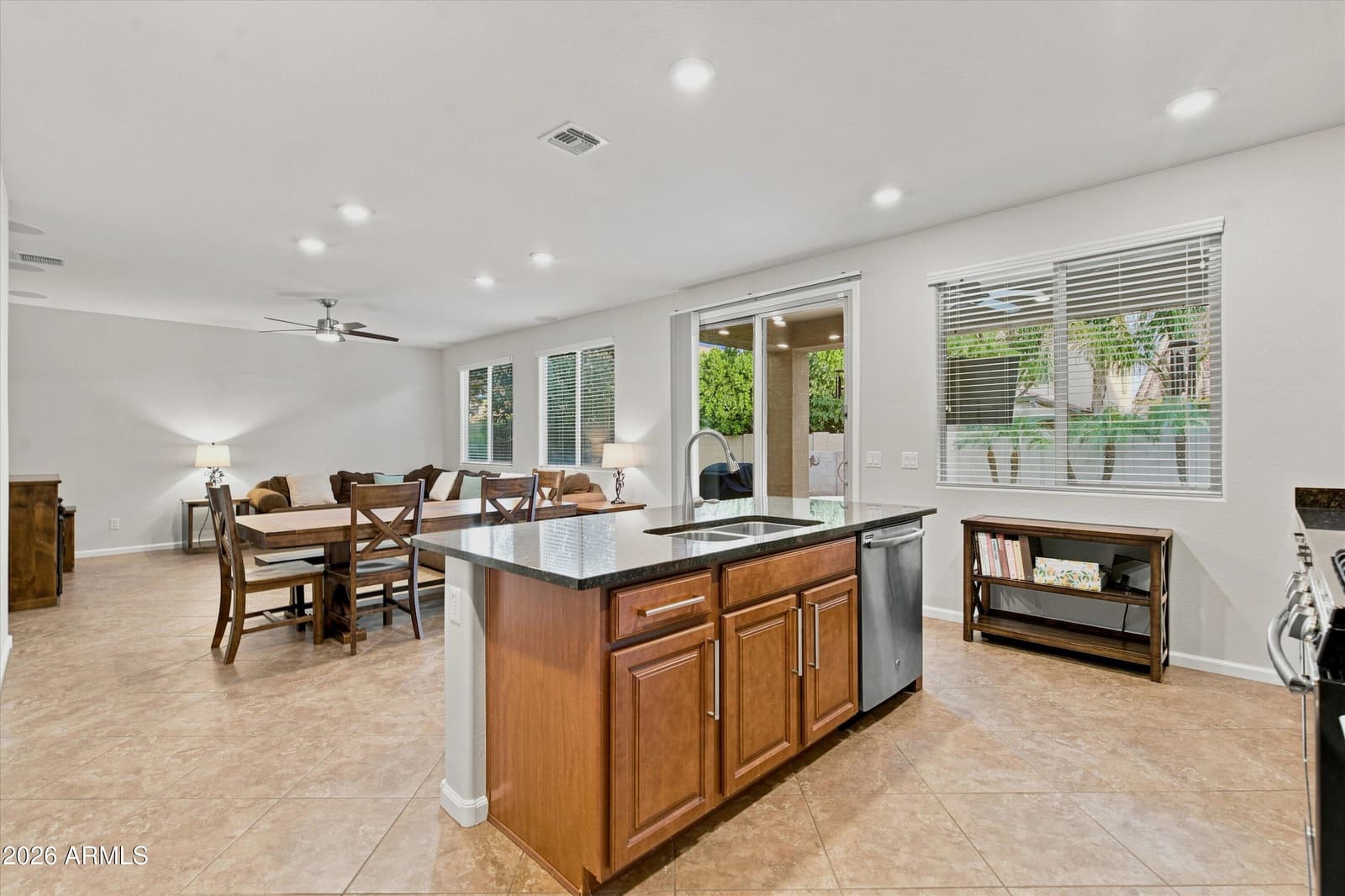3501 E Apricot Lane, Gilbert, AZ 85298 — photo 11 of 40