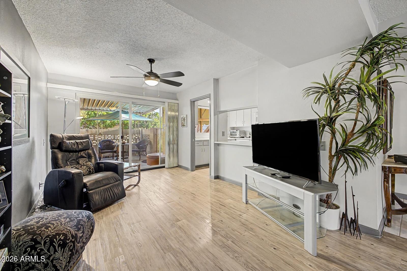 500 W Clarendon Avenue C7, Phoenix, AZ 85013 — photo 13 of 49