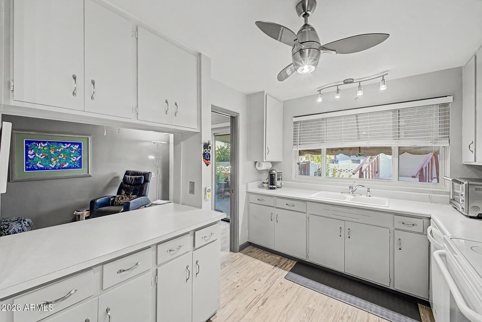 500 W Clarendon Avenue C7, Phoenix, AZ 85013 — photo 20 of 49