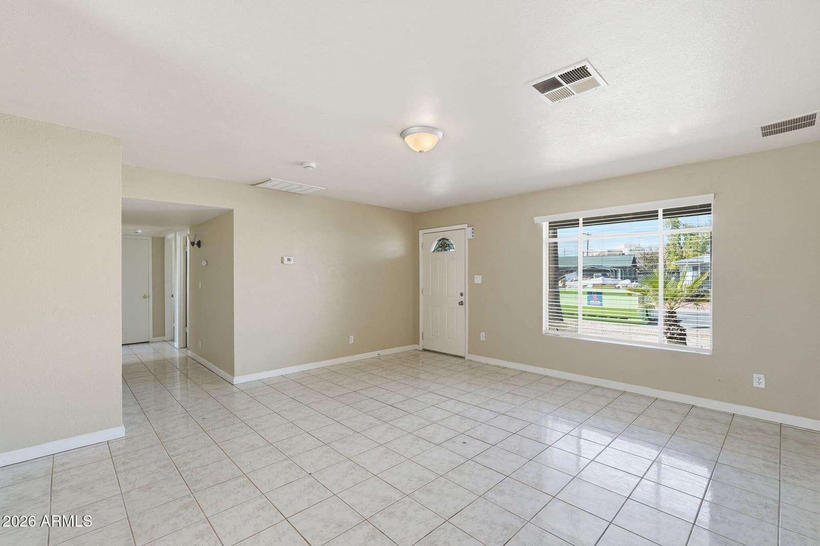 4601 N 50th Avenue, Phoenix, AZ 85031 — photo 7 of 32