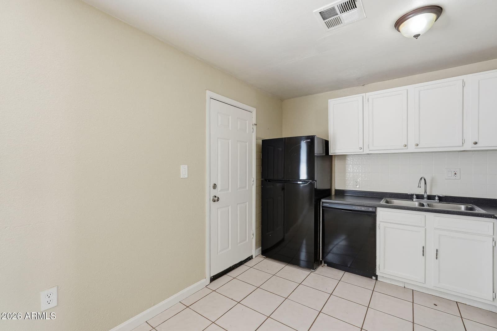 4601 N 50th Avenue, Phoenix, AZ 85031 — photo 14 of 32