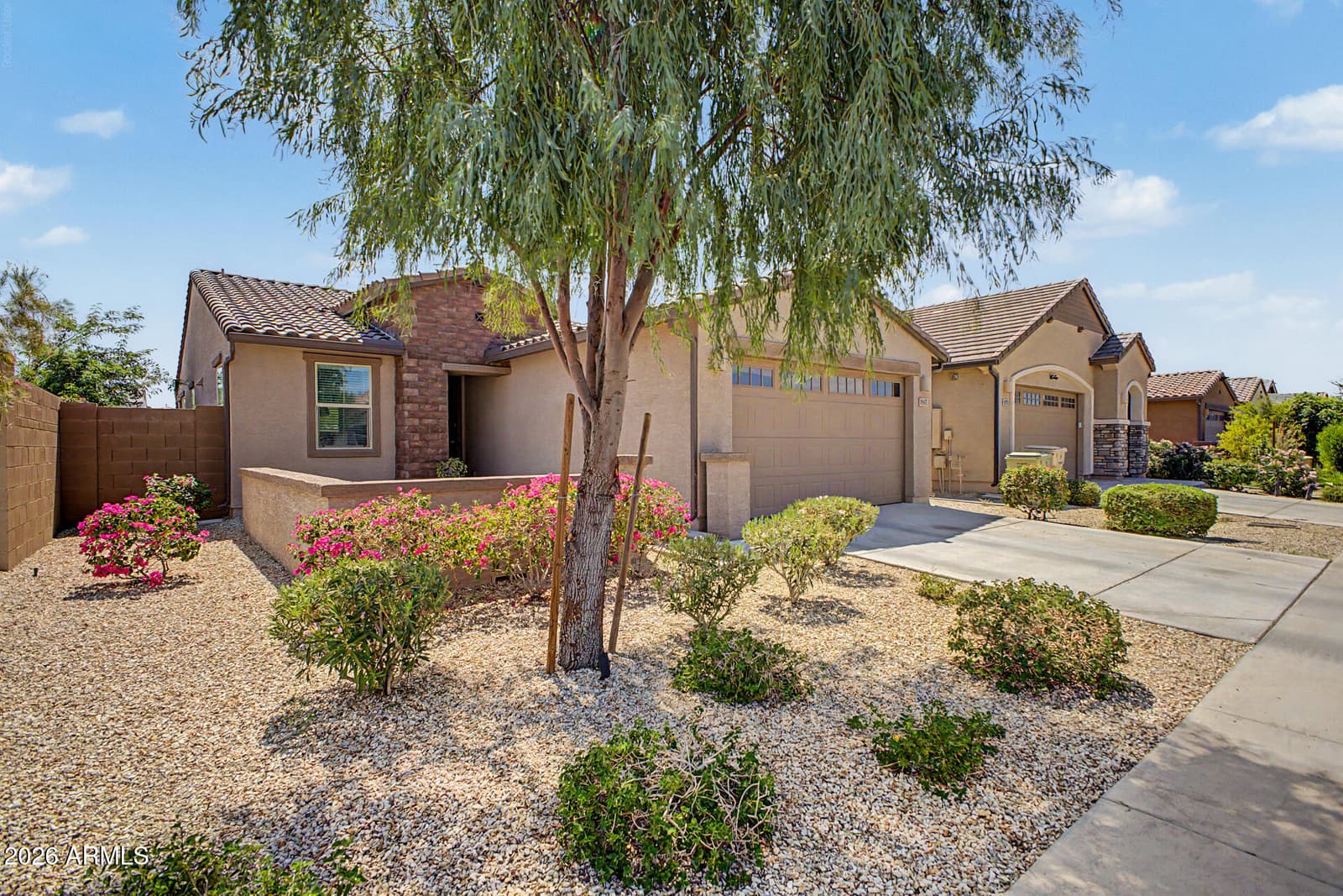 8947 W Solano Drive, Glendale, AZ 85305 — photo 3 of 37