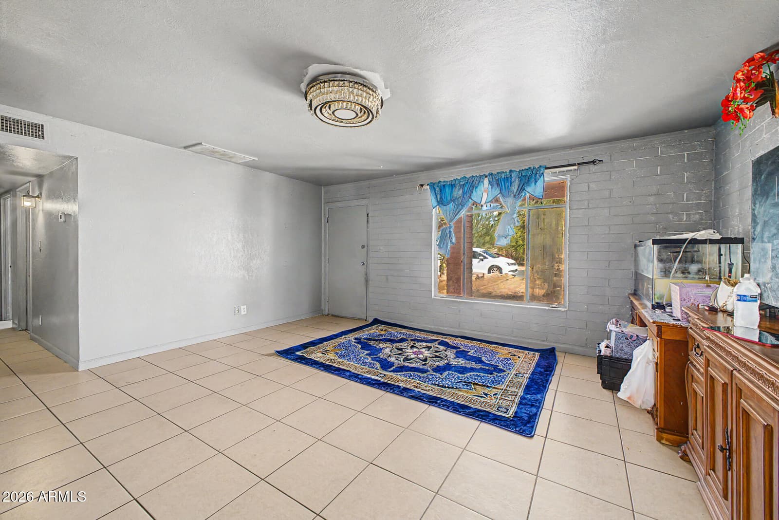 6020 N 31st Drive, Phoenix, AZ 85017 — photo 5 of 23