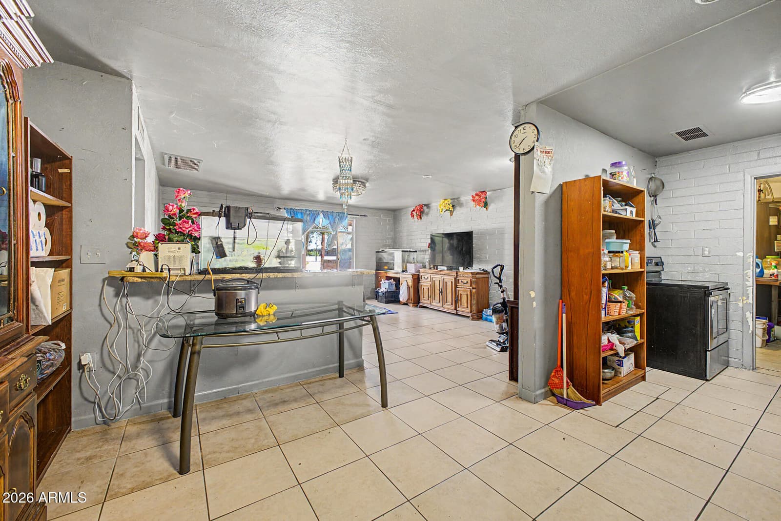 6020 N 31st Drive, Phoenix, AZ 85017 — photo 10 of 23