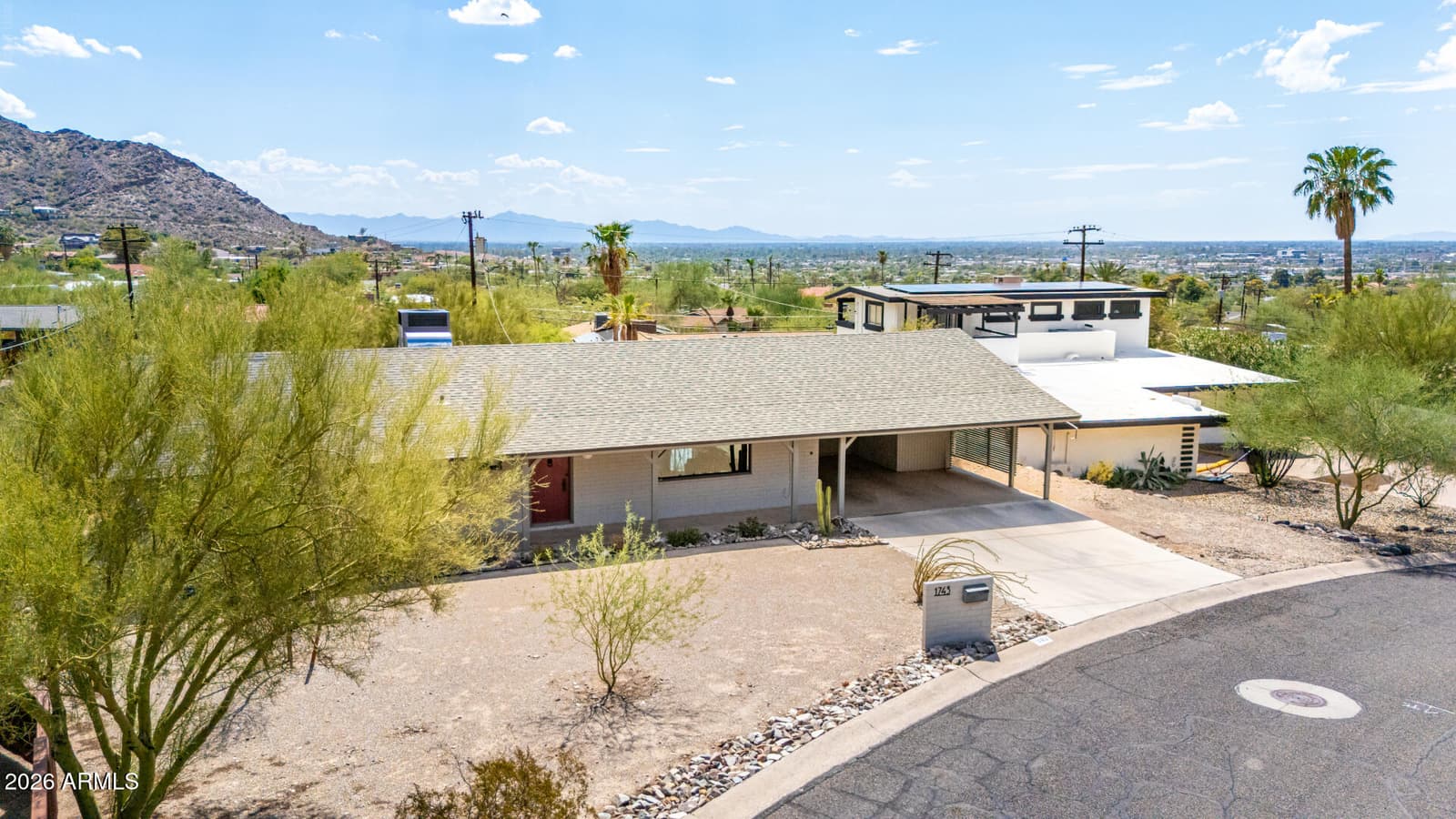 1743 E Cinnabar Avenue, Phoenix, AZ 85020 — photo 5 of 39