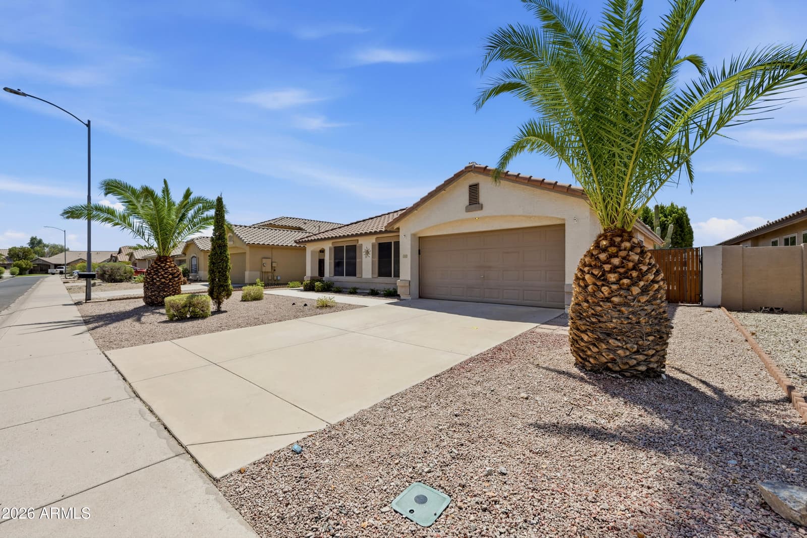 10145 W Potter Drive, Peoria, AZ 85382 — photo 3 of 31