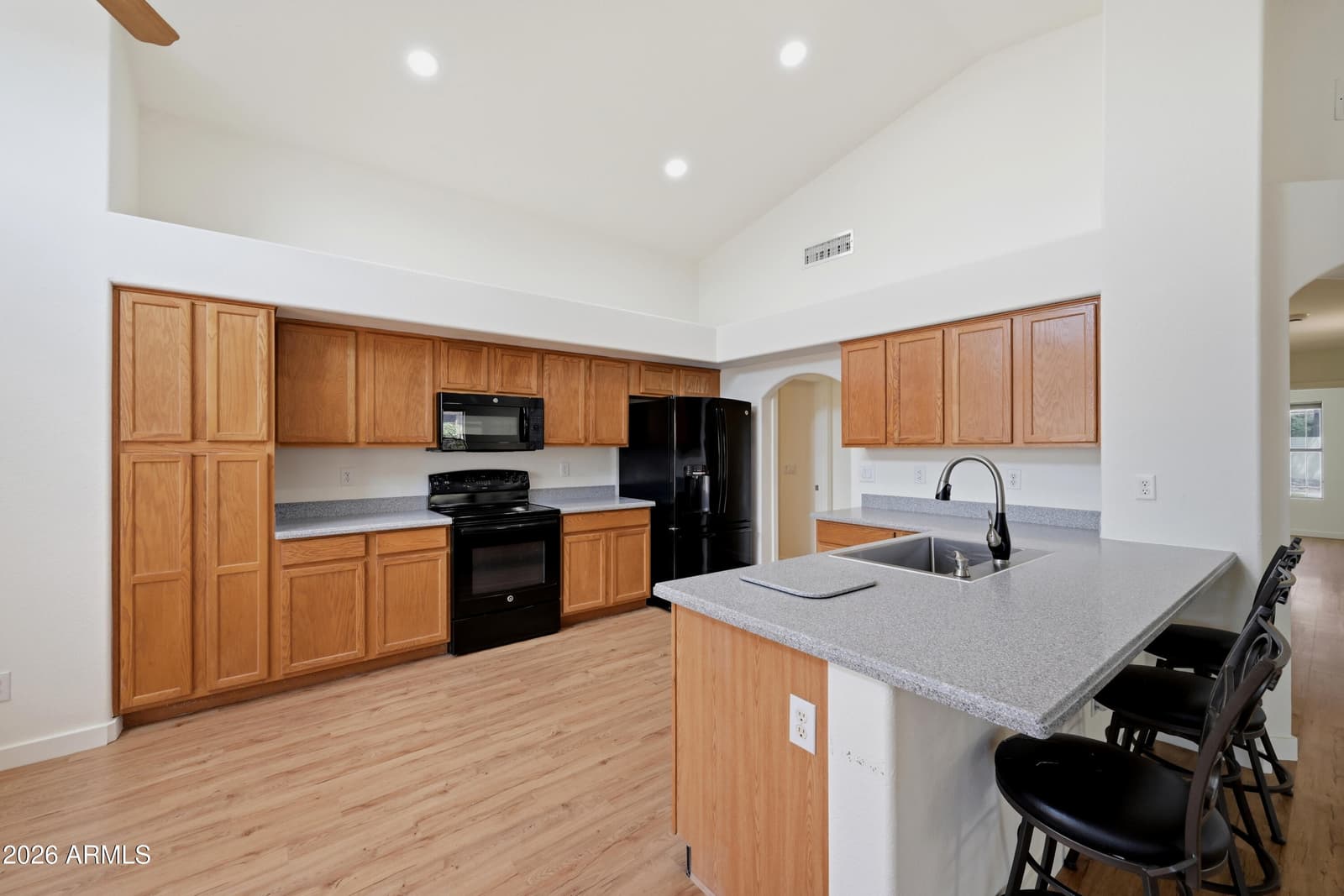 10145 W Potter Drive, Peoria, AZ 85382 — photo 9 of 31