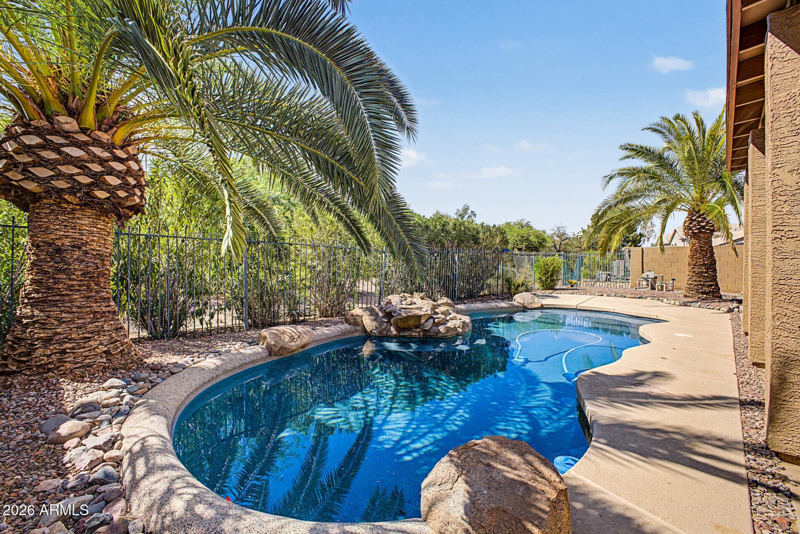 1272 N Jackson Street, Gilbert, AZ 85233 — photo 2 of 42