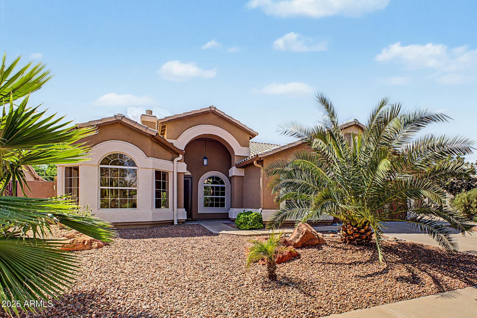 1272 N Jackson Street, Gilbert, AZ 85233 — photo 3 of 42