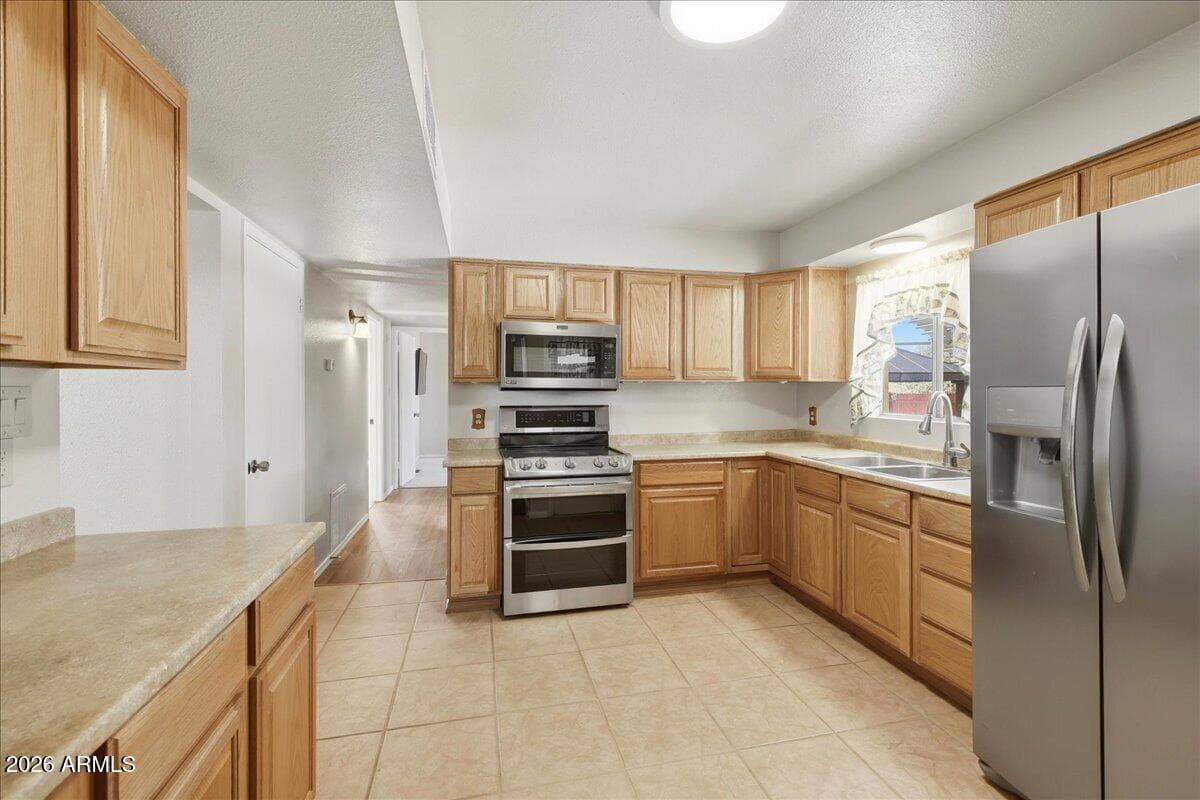 20429 E Hereford Drive, Mayer, AZ 86333 — photo 10 of 31