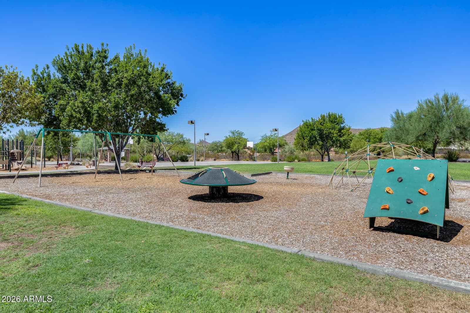2725 E Mine Creek Road 1025, Phoenix, AZ 85024 — photo 34 of 40
