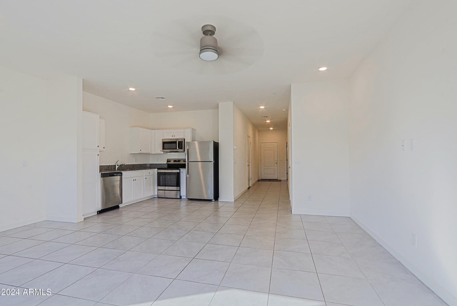 2231 W Laurie Lane, Phoenix, AZ 85021 — photo 4 of 29
