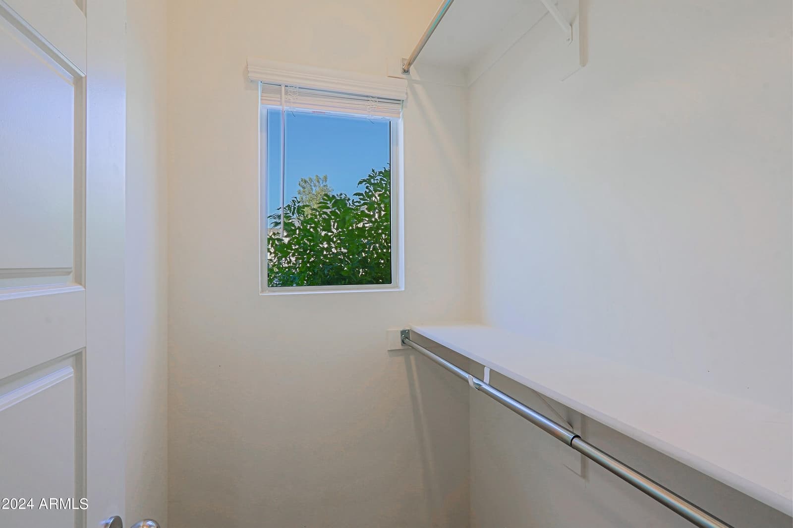 2231 W Laurie Lane, Phoenix, AZ 85021 — photo 10 of 29