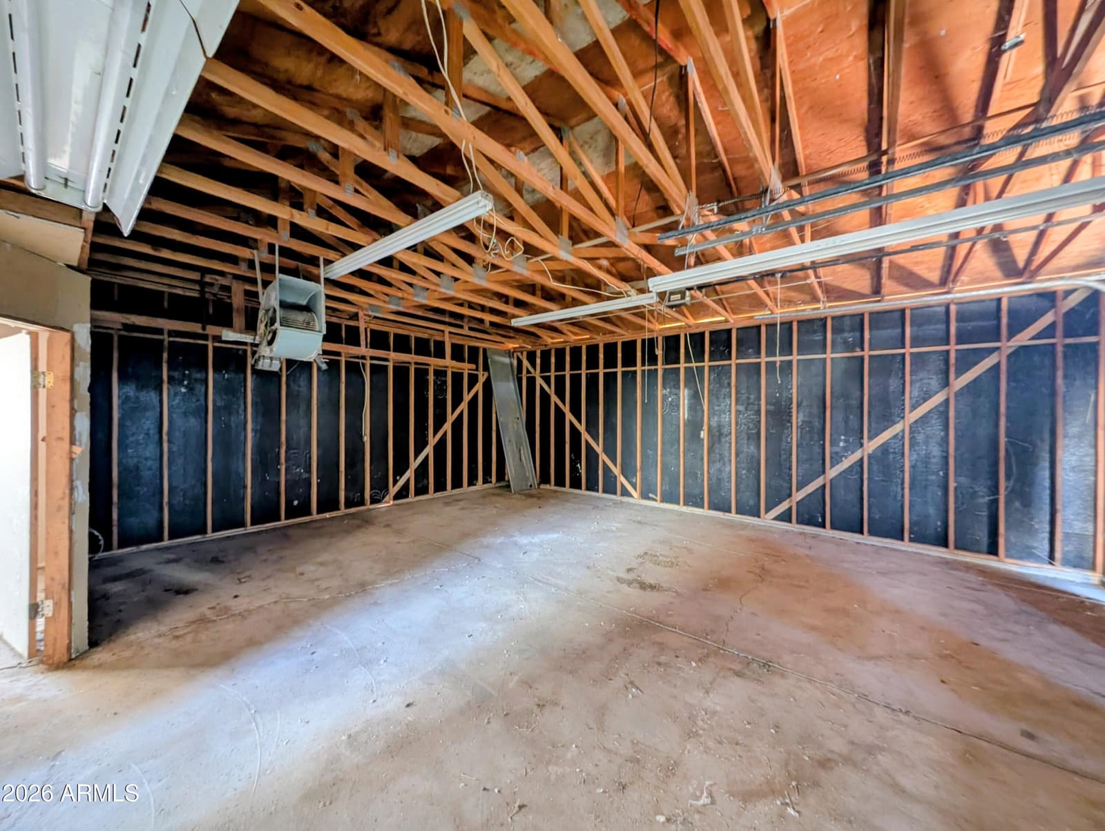 20300 E Emerald Drive, Black Canyon City, AZ 85324 — photo 9 of 17