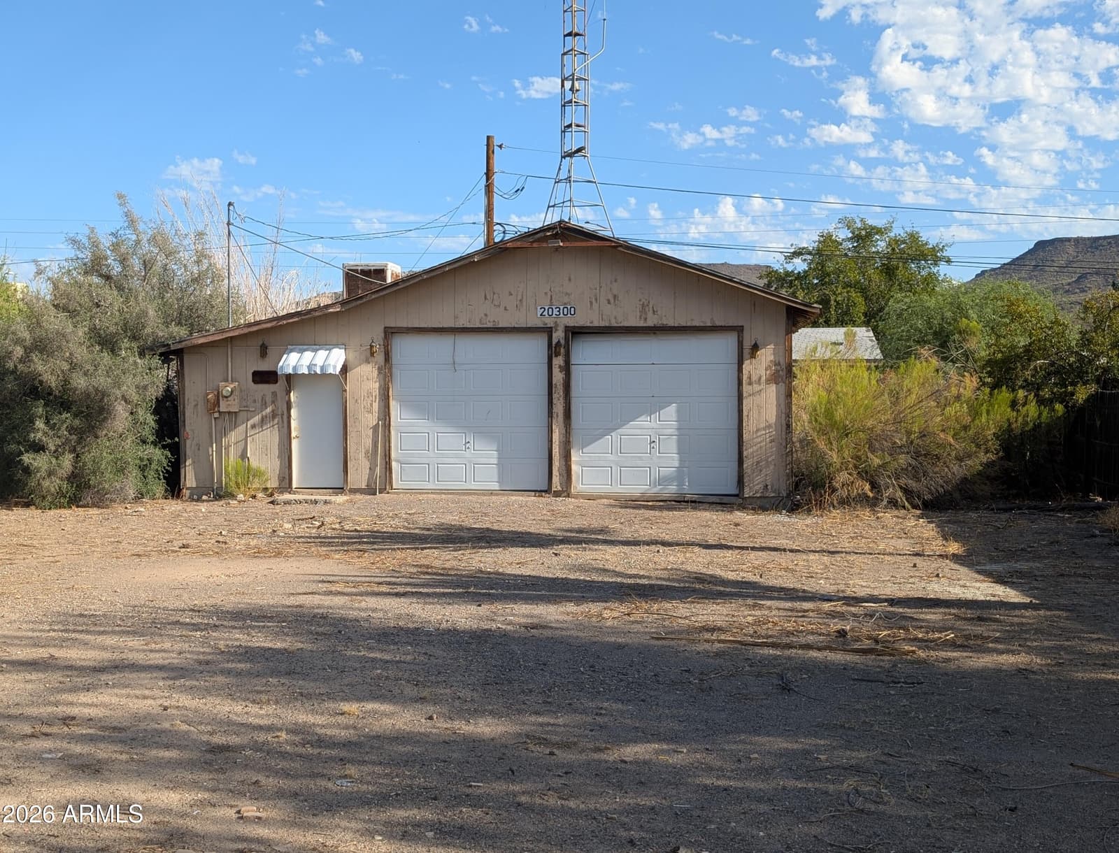 20300 E Emerald Drive, Black Canyon City, AZ 85324 — photo 1 of 17