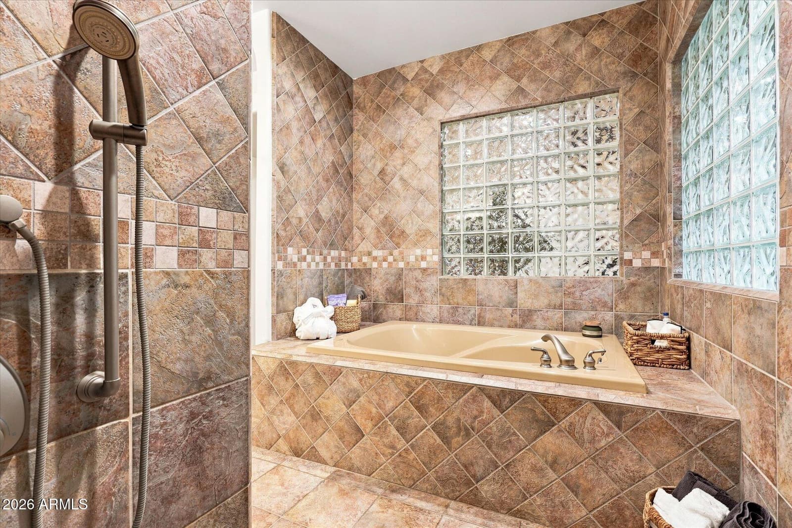 7260 E Eagle Crest Drive 37, Mesa, AZ 85207 — photo 49 of 103