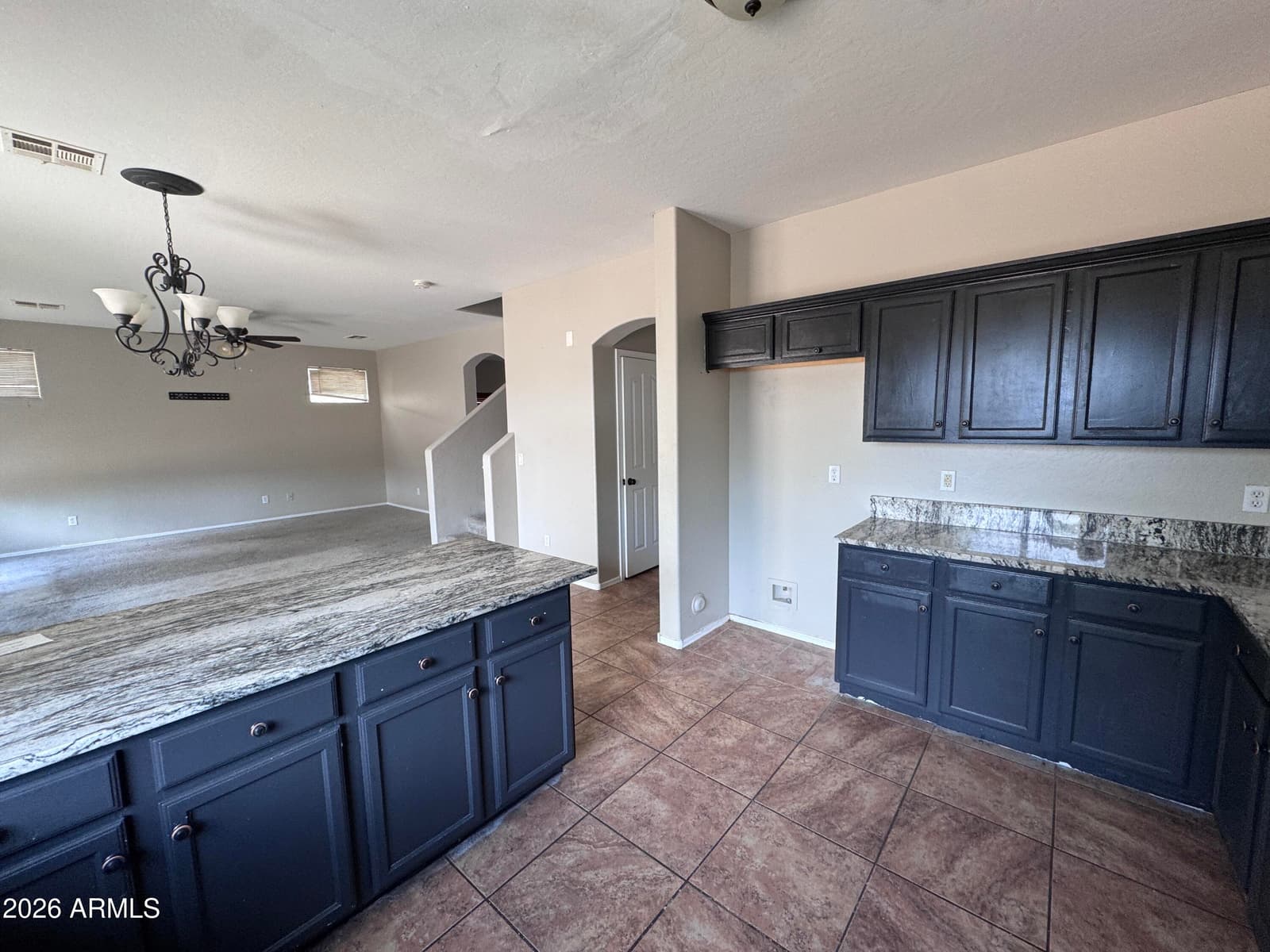 10629 E Wallflower Lane, Florence, AZ 85132 — photo 8 of 11