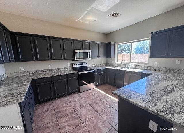 10629 E Wallflower Lane, Florence, AZ 85132 — photo 9 of 11