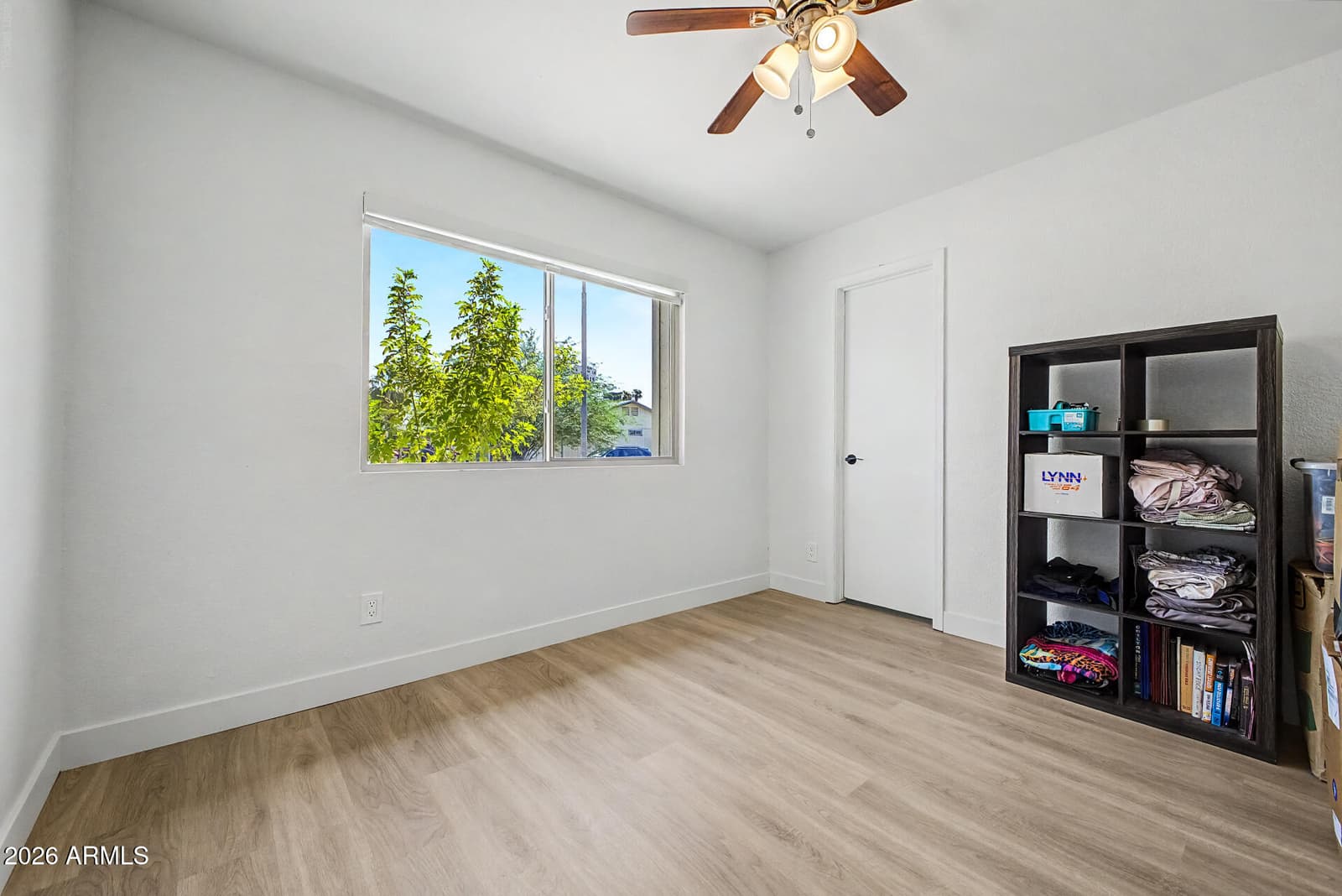 18240 N 32nd Lane, Phoenix, AZ 85053 — photo 9 of 25