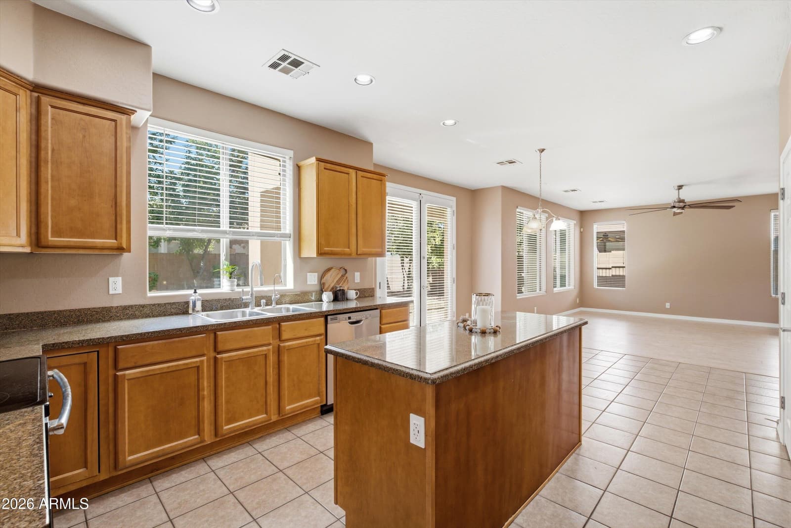 3097 E Raven Court, Chandler, AZ 85286 — photo 5 of 45