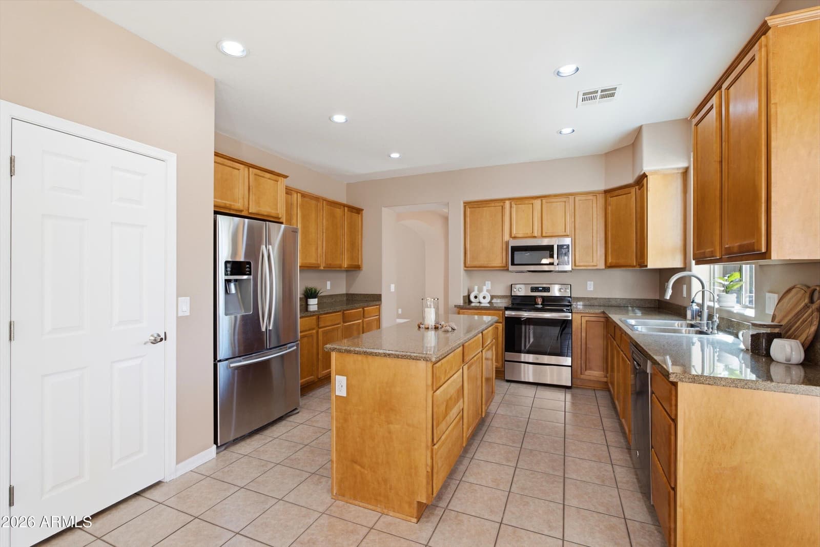 3097 E Raven Court, Chandler, AZ 85286 — photo 6 of 45