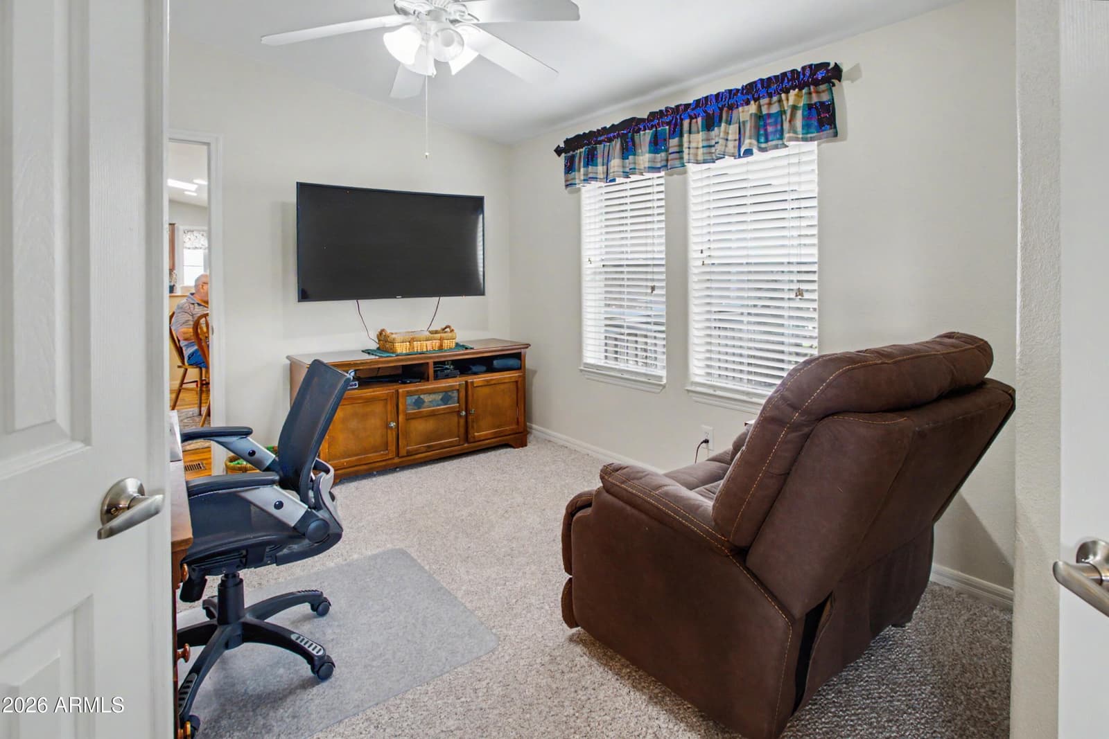 7054 Stagecoach Pass, Show Low, AZ 85901 — photo 17 of 38