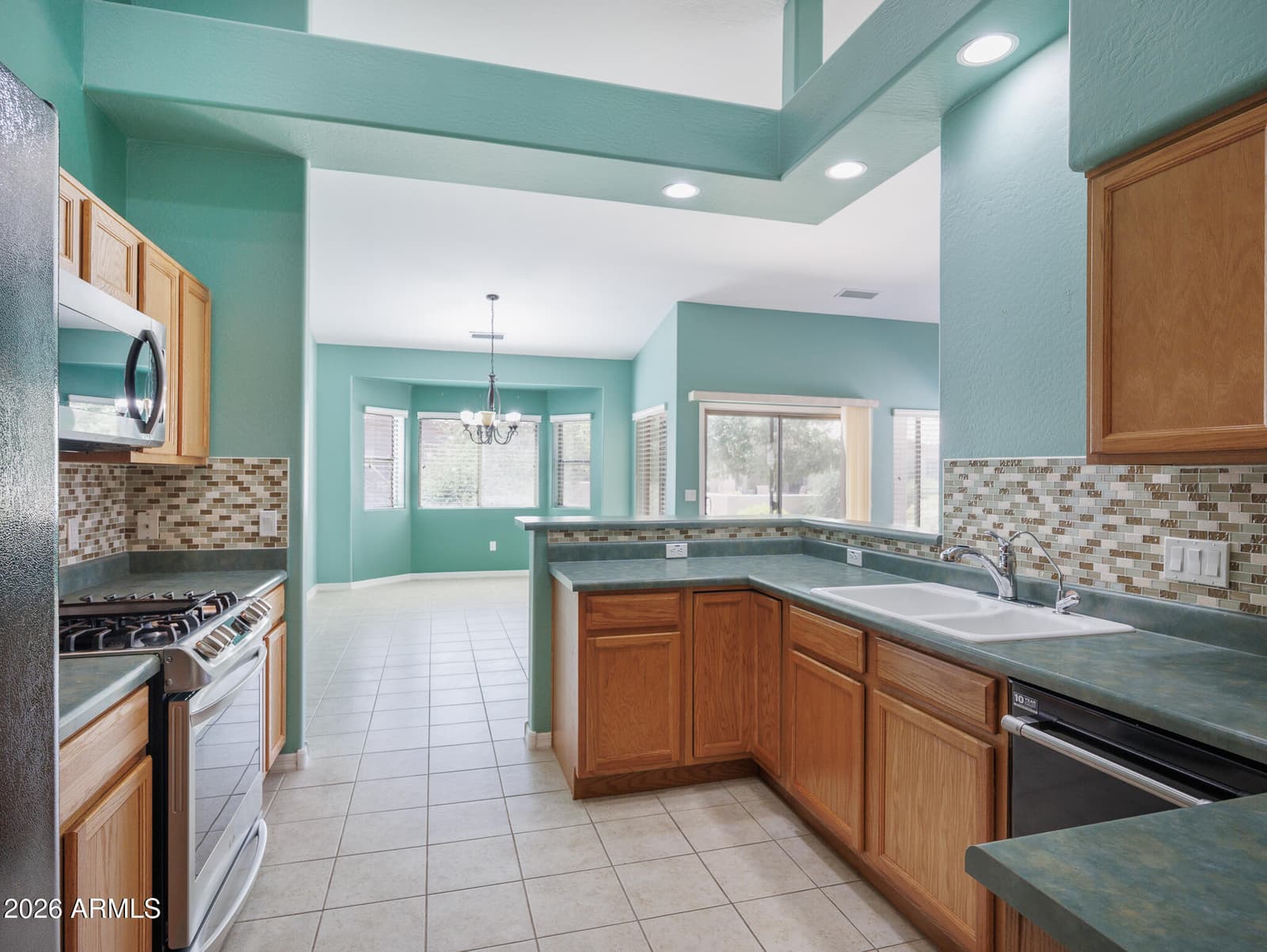 1557 E Manor Drive, Casa Grande, AZ 85122 — photo 13 of 35