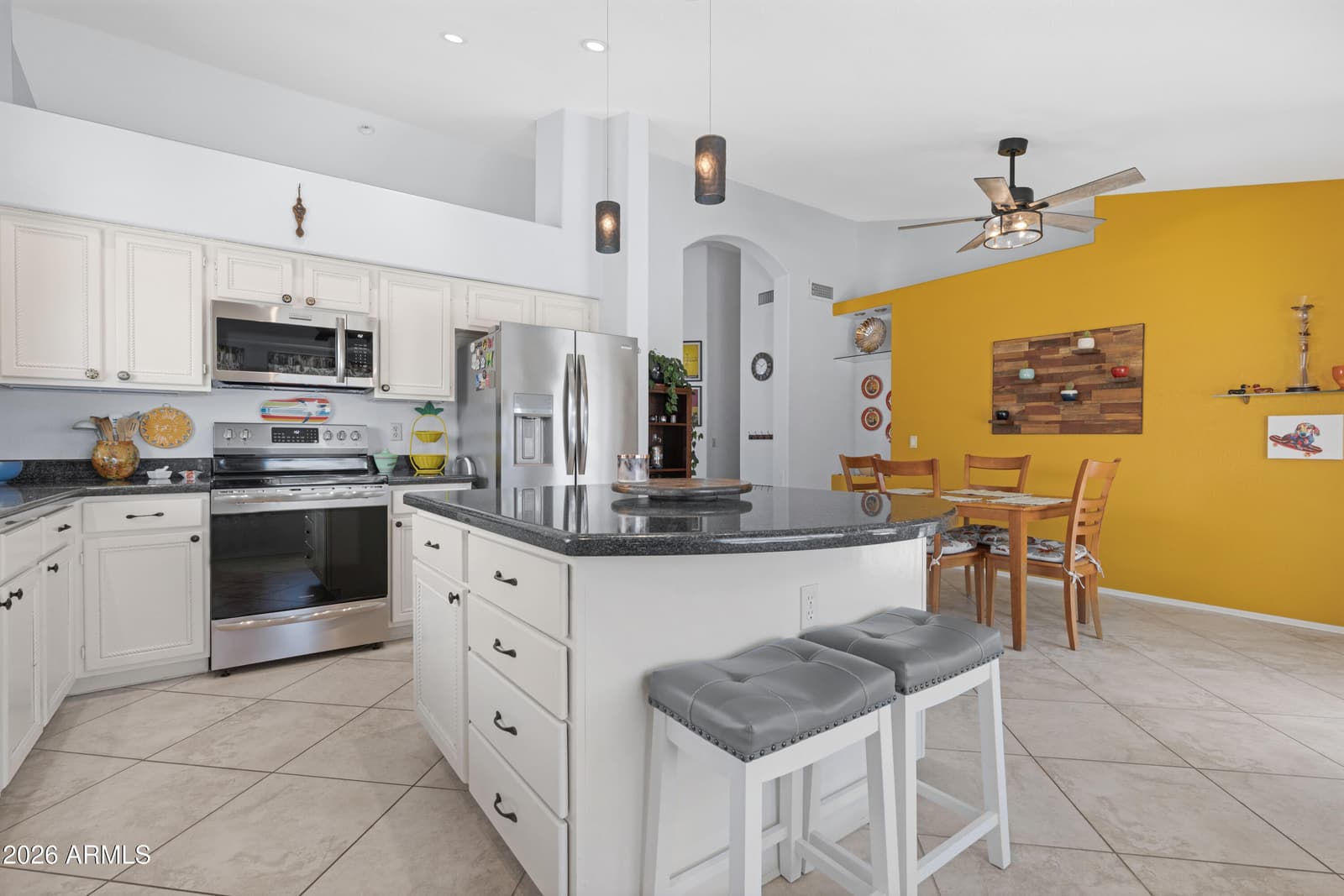 15428 S 15th Avenue, Phoenix, AZ 85045 — photo 5 of 40