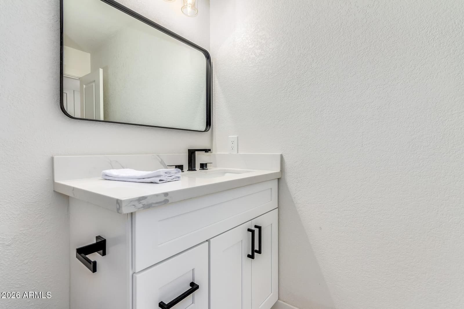8346 E Roma Avenue, Scottsdale, AZ 85251 — photo 17 of 39