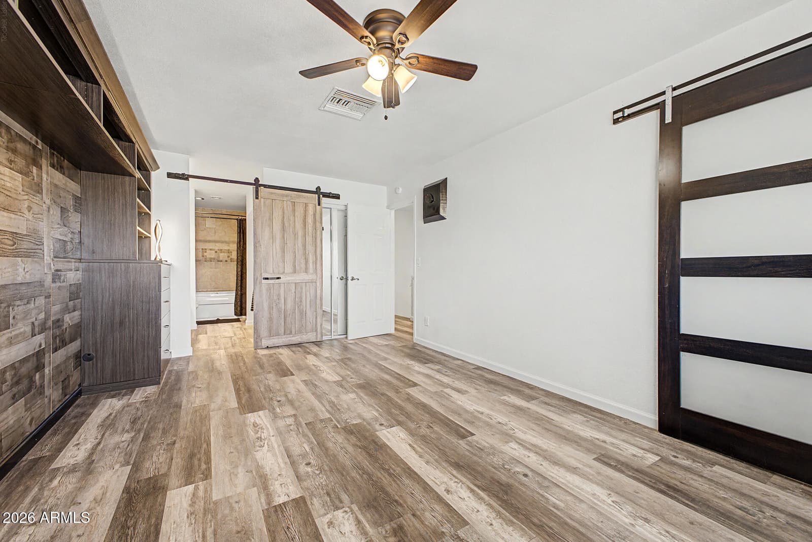 4064 E Woodland Drive, Phoenix, AZ 85048 — photo 21 of 52