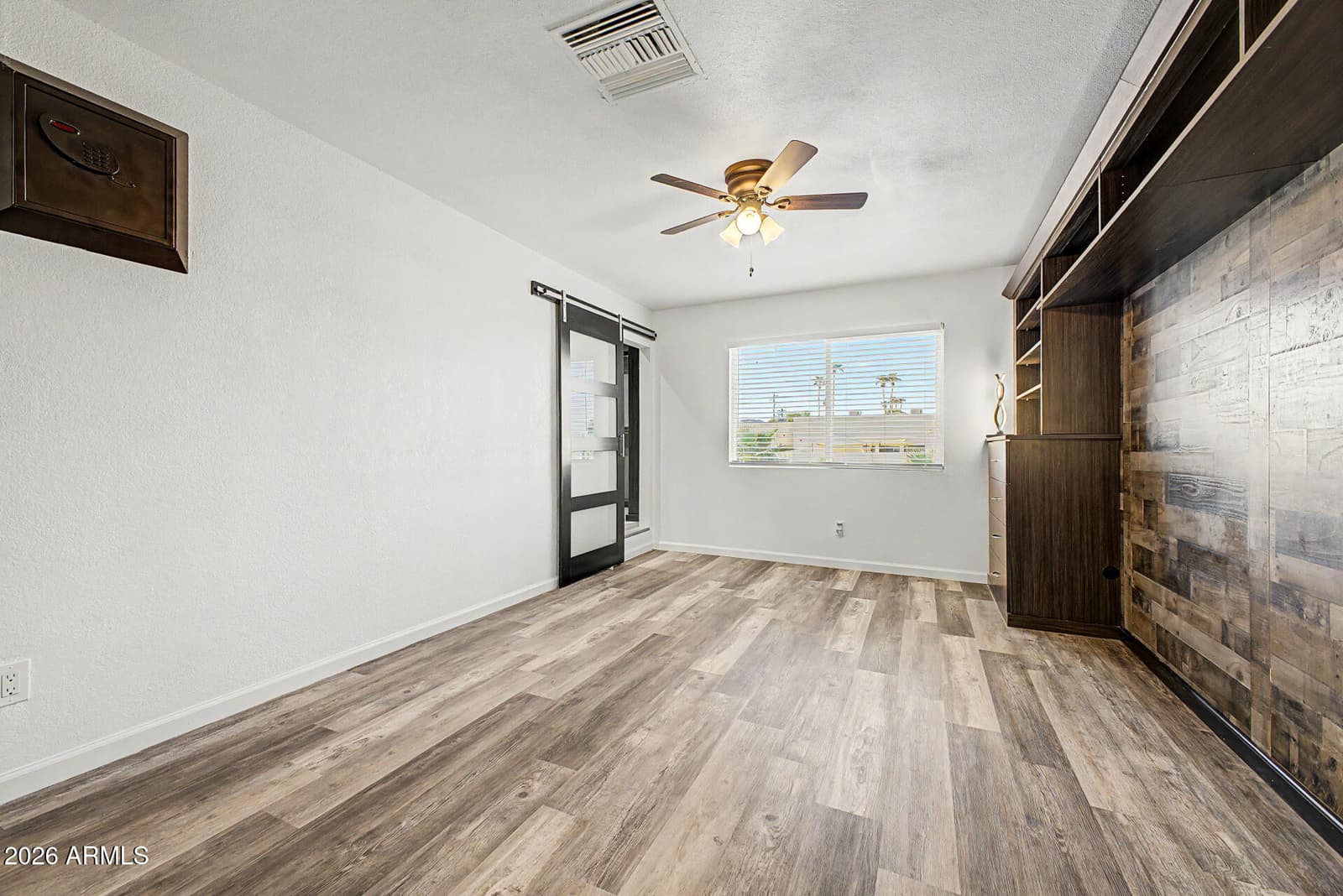 4064 E Woodland Drive, Phoenix, AZ 85048 — photo 24 of 52