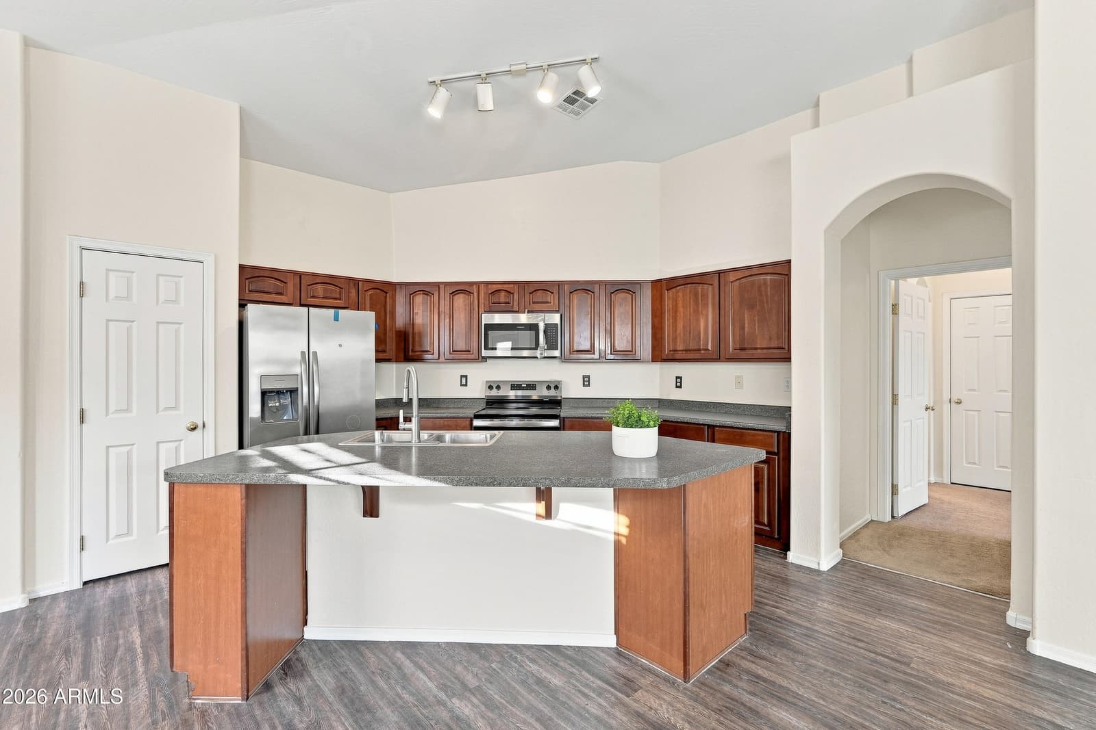 14843 W Shaw Butte Drive, Surprise, AZ 85379 — photo 9 of 40