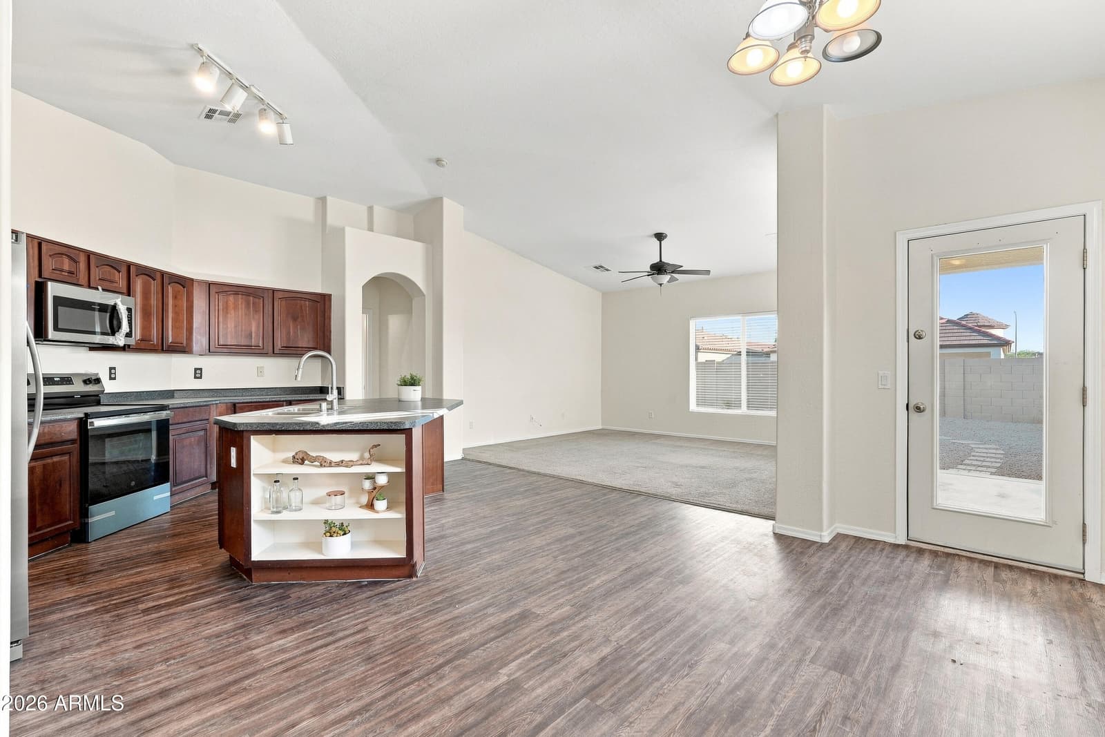 14843 W Shaw Butte Drive, Surprise, AZ 85379 — photo 11 of 40