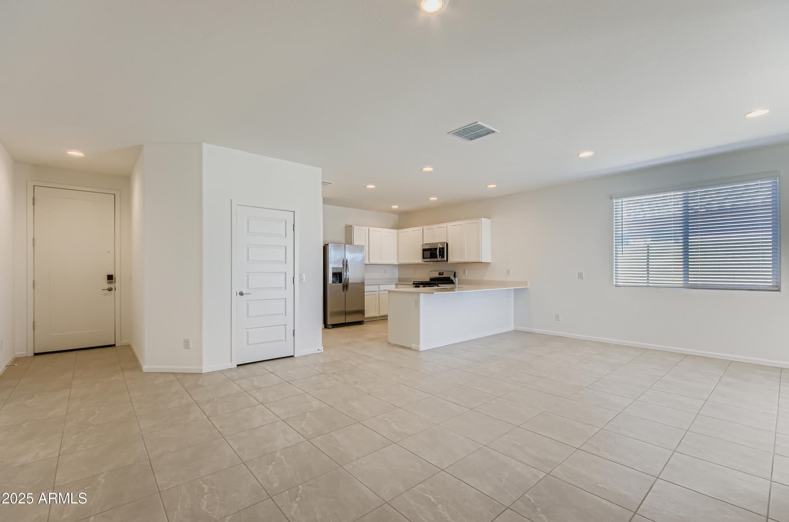30291 W Wild Hazel Drive, Buckeye, AZ 85396 — photo 7 of 29