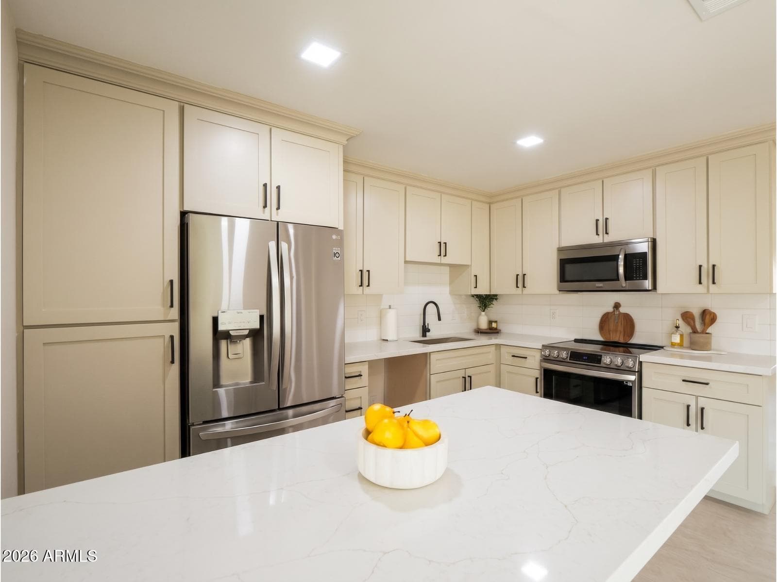 4147 W Echo Lane, Phoenix, AZ 85051 — photo 12 of 37