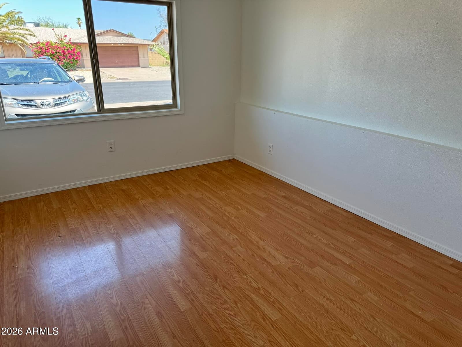 3437 W Acoma Drive, Phoenix, AZ 85053 — photo 5 of 16
