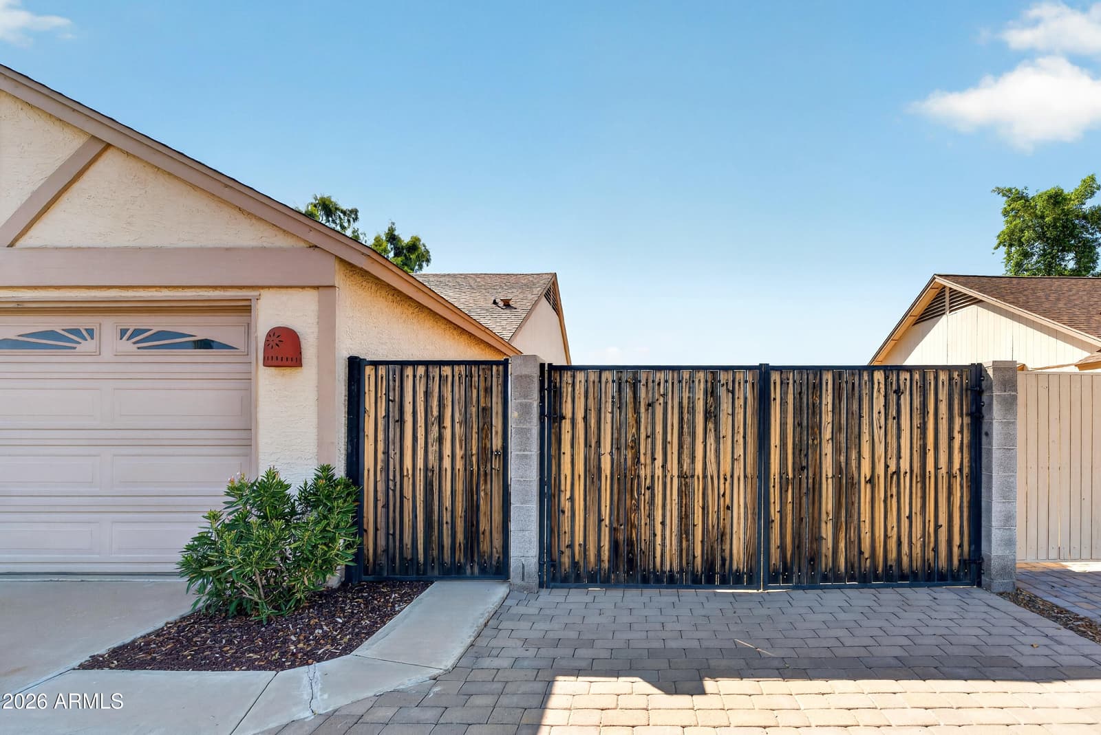 705 W Alamo Drive, Chandler, AZ 85225 — photo 4 of 36