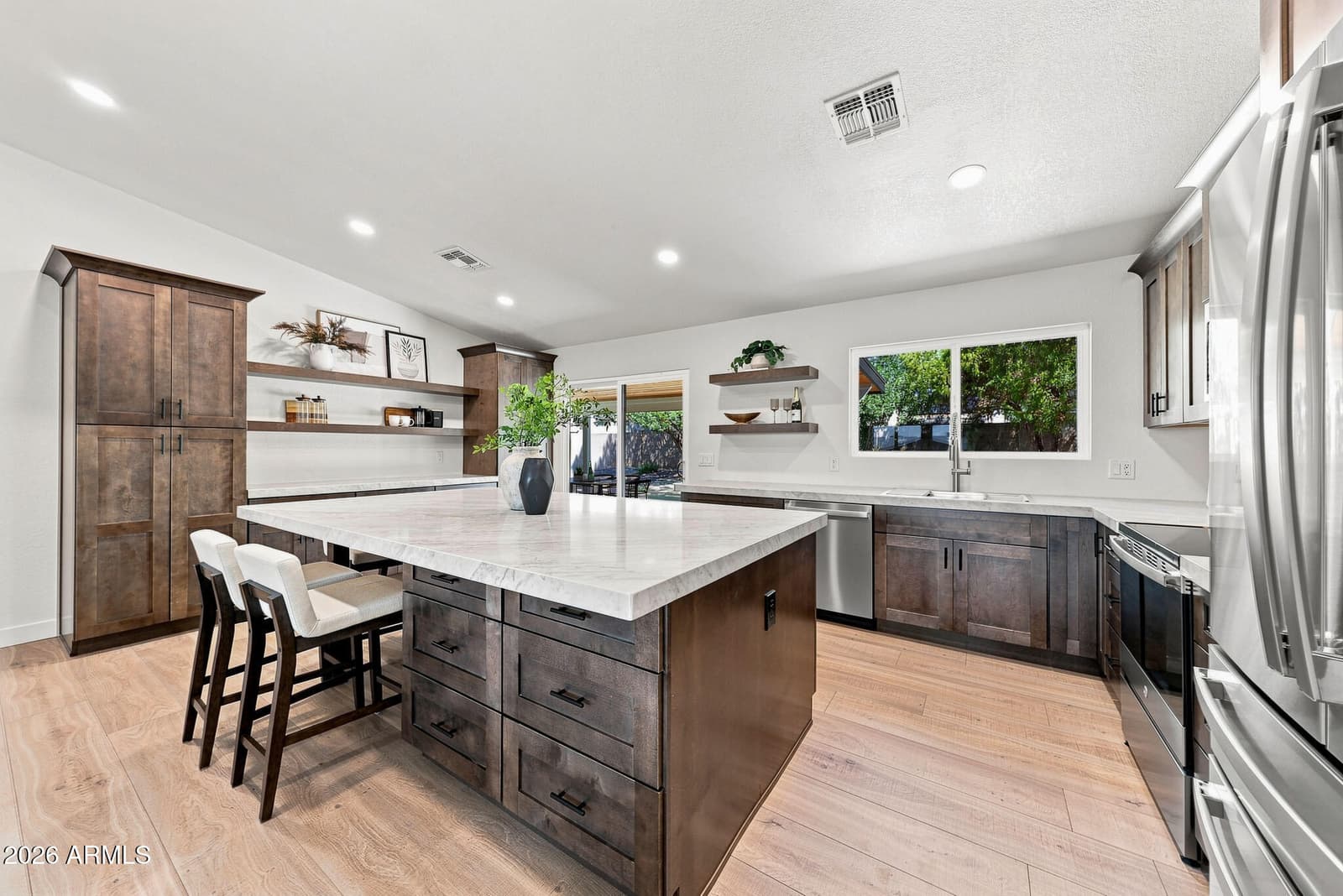 6814 E Beverly Lane, Scottsdale, AZ 85254 — photo 10 of 25