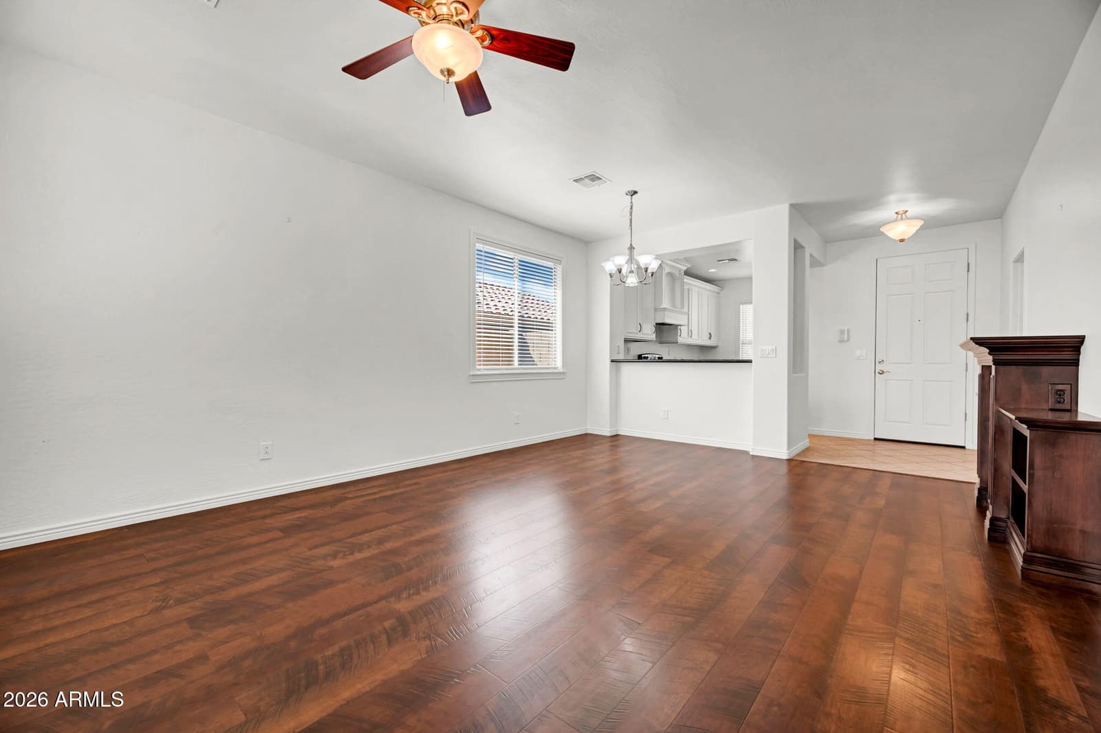 3819 W Links Drive, Phoenix, AZ 85086 — photo 10 of 20