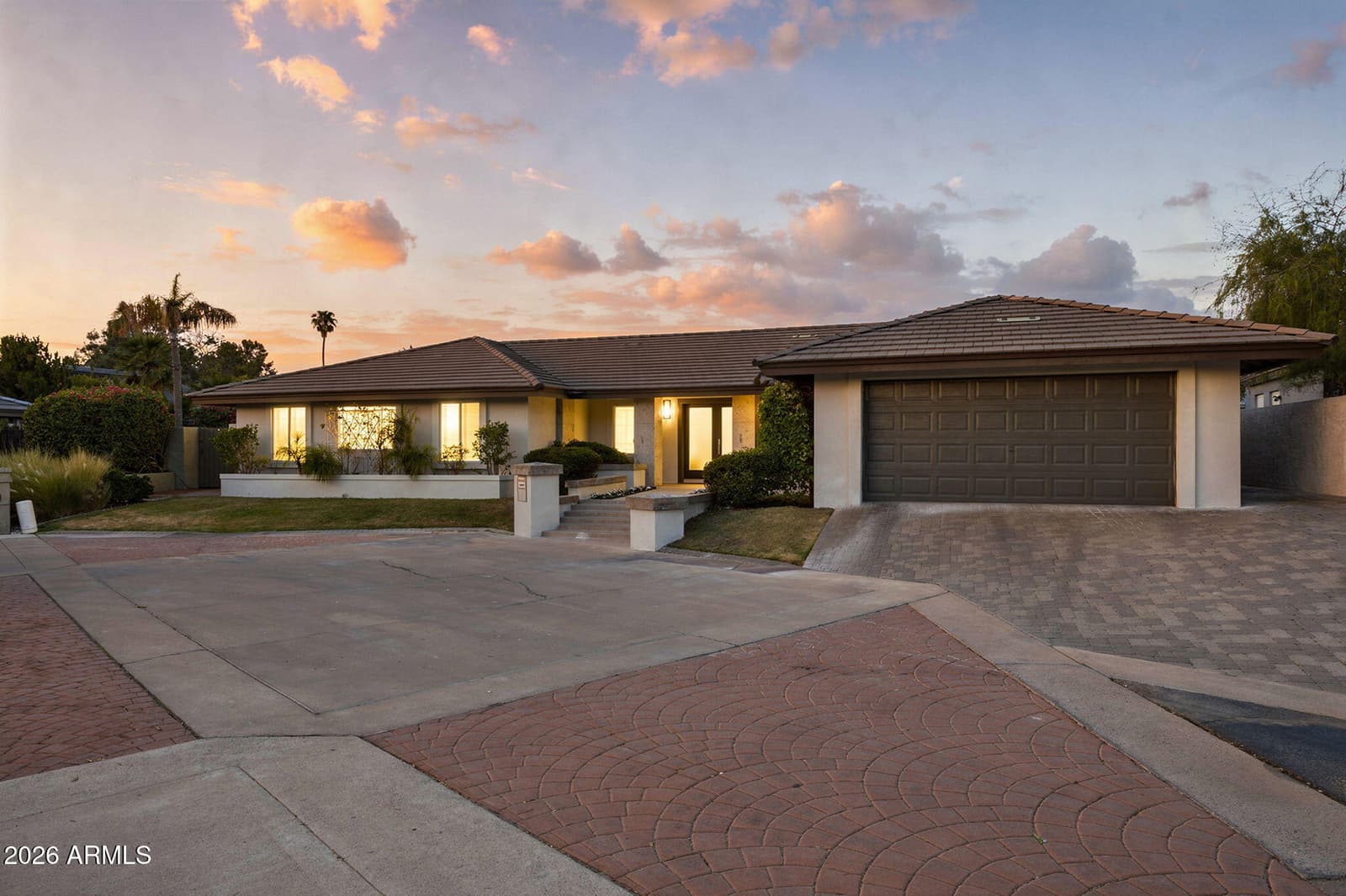 2412 E Montebello Avenue, Phoenix, AZ 85016 — photo 4 of 59