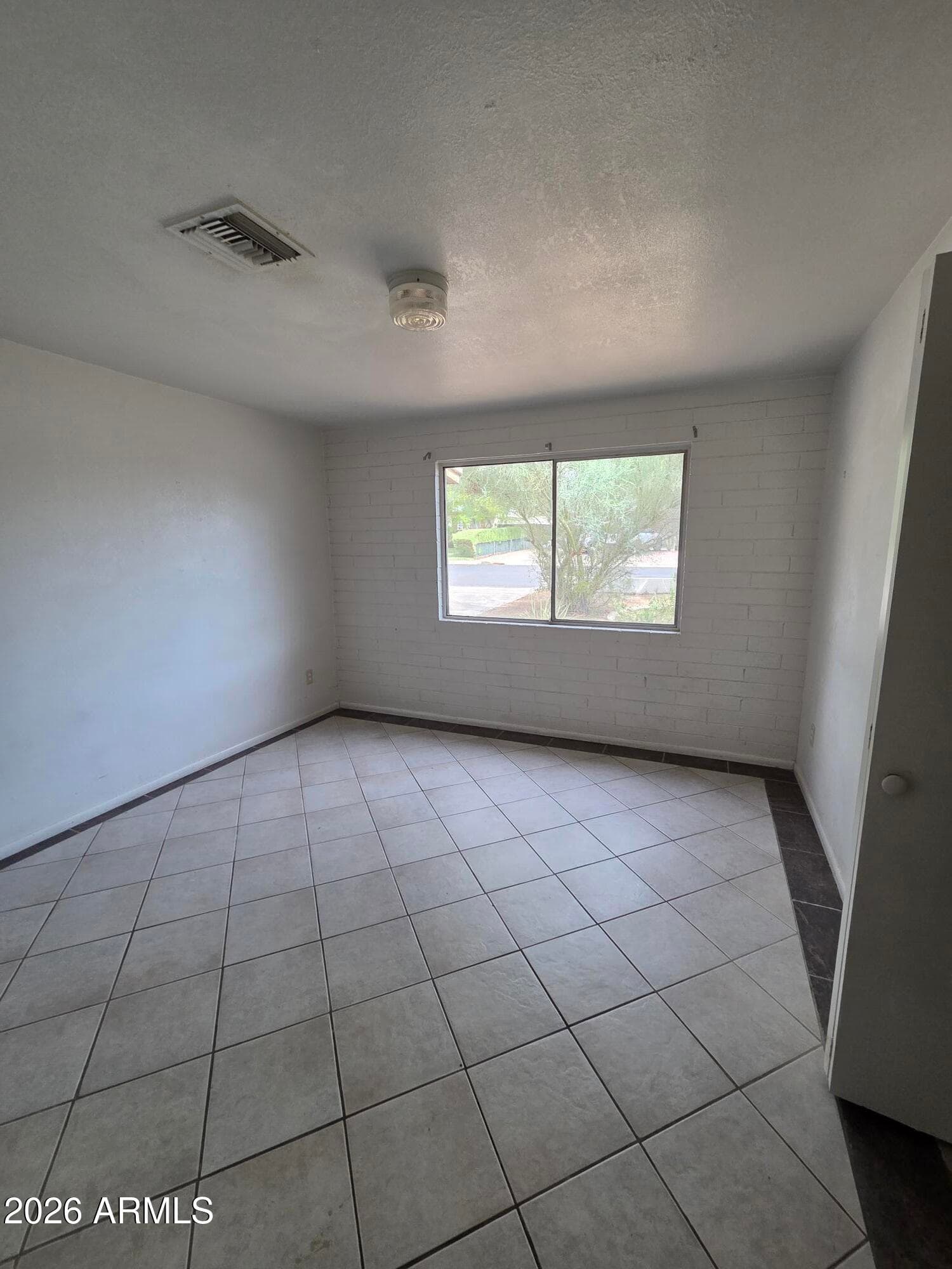 1301 E Sahuaro Drive, Phoenix, AZ 85020 — photo 6 of 15
