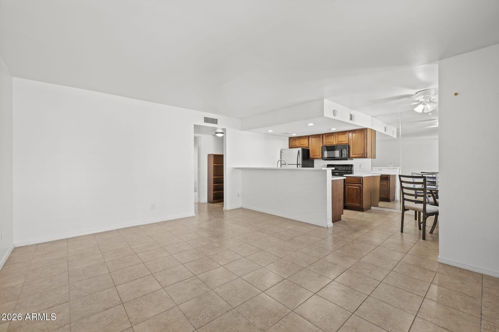 2228 E Campbell Avenue 114, Phoenix, AZ 85016 — photo 11 of 24